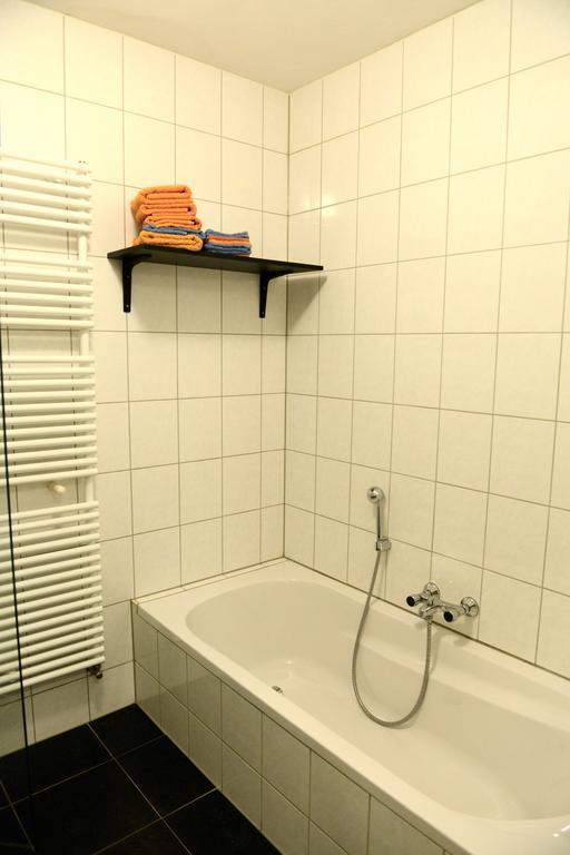 Appartementen Verhuur De Trijehoek Stiens Eksteriør billede